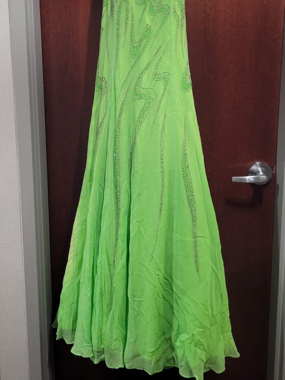Mori Lee AP6063 Size 22 Green Prom Dress - Picture 2 of 6